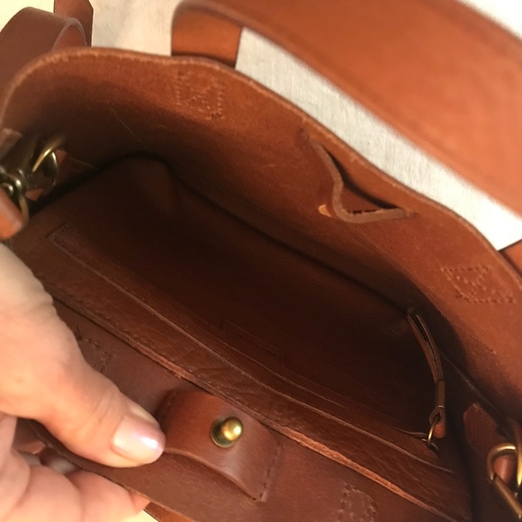 Madewell Small Transport Crossbody Bag - Picture 7 of 8
